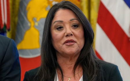 U.S. Secretary of Labor, Lori Chavez-Deremer, has resigned.