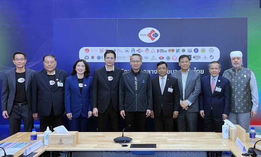 Alongkorn supports the SME Council Act, stating it will unlock grassroots businesses and boost economic activity by 300 billion baht per year.