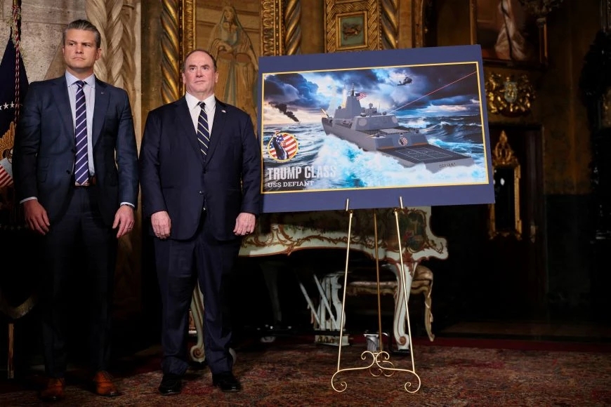 What?! The US abruptly dismisses its Secretary of the Navy amidst a potential war and the blockade of Iranian ports.